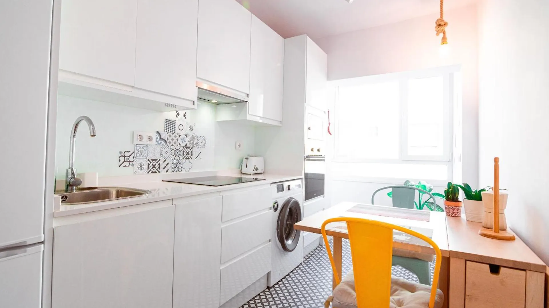 Apartamento Edomus Feria Y Flamenco Sevilla España